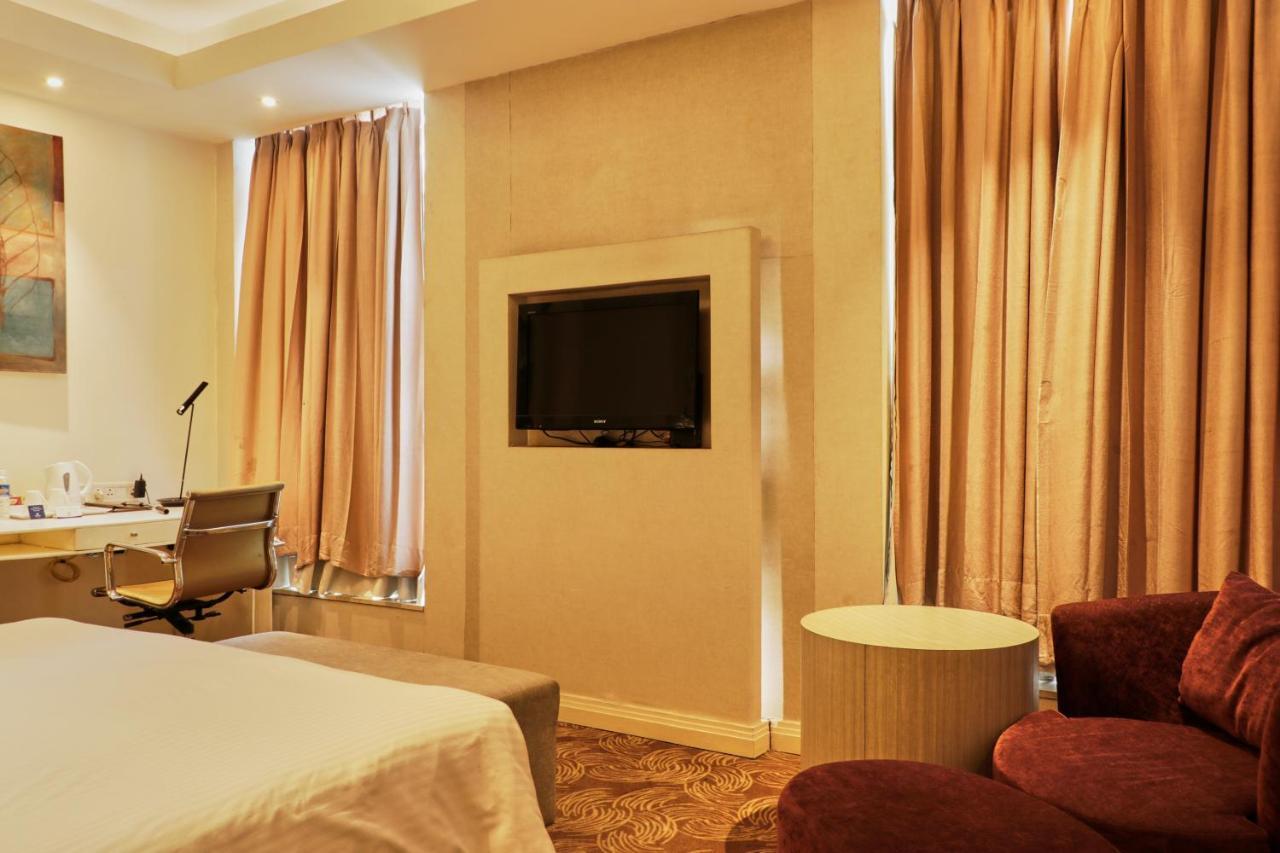 Hotel Park Plaza Faridabad Exterior foto
